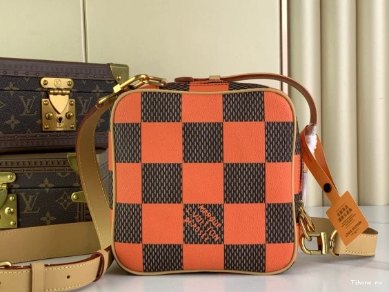 Cheap Messenger-24*24*8CM Chess LOUIS VUITTON 0801